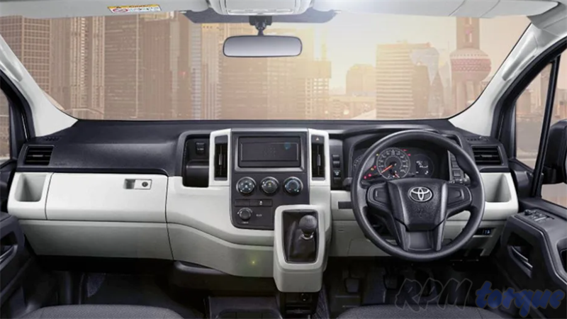 mobil toyota hiace 3 toyota-hiace-interior