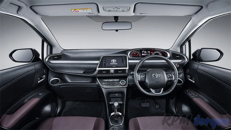 mobil toyota sienta 4 toyota-sienta-dashboard